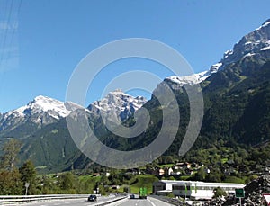 Alpes Suizos, beautiful mountain photo