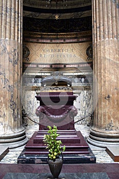 Alter in the Pantheon