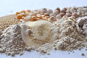 Alternative gluten-free flour, grains and legumes - teff, amaranth, corn, chickpeas, sorghum, green peas, quinoa, rice, coc