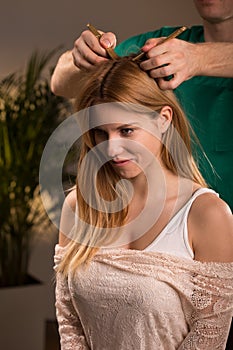 Alternative head massage