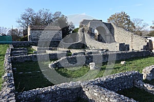 Altilia - Abitazioni presso Porta Boiano nel Parco Archeologico di Sepino photo