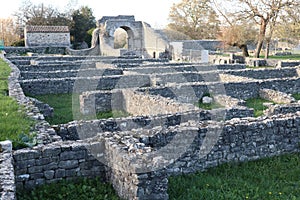 Altilia - Ruderi delle abitazioni nel Parco Archeologico di Sepino photo