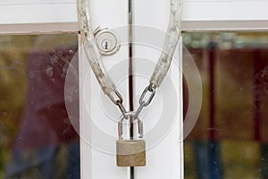 Aluminum door lock with chain