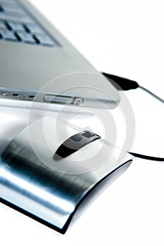 Aluminum mouse and laptop