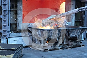 Aluminum stirring process before casting