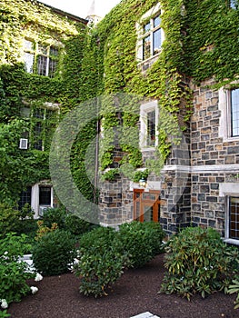 Alumni Memorial Building