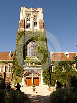 Alumni Memorial Building