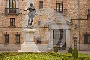 Alvaro de Bazan Monument