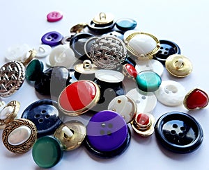 Amazing colored buttons fashion items, easy craft DIY ideas old things