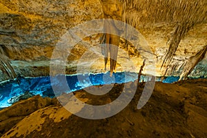 amazing photos of Drach Caves in Mallorca, Spain