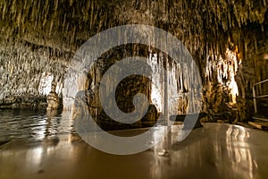 amazing photos of Drach Caves in Mallorca, Spain