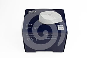 Amazon Eero 6 wifi internet router box packaging