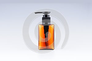 Amber blank plastic transparent bottle with dispenser airless pump