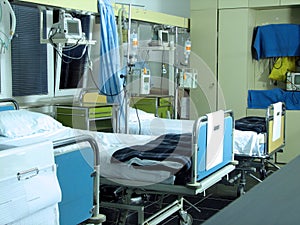 Ambulatory bed with monitors