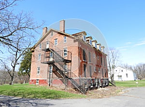 America`s First Shaker Settlement 1830 Trustee Building