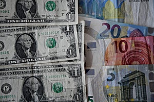 AMERICAN DOLLAR VERS EUROS