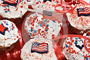 American Holiday Cupcakes
