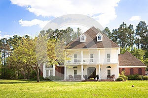 American Home: Southern-Style Mansion