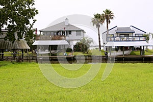 American houses in south Texas river boats