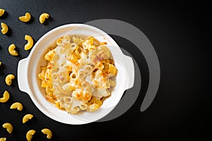 American mac and cheese, macaroni pasta in cheesy sauce