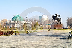 Amir Temur square