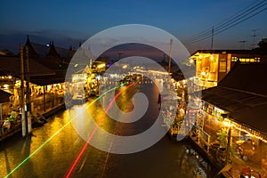 Ampawa floating market