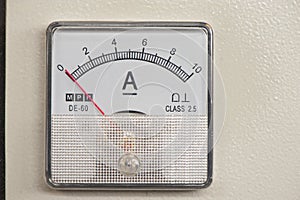 Ampere-meter