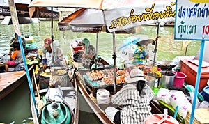 Amphawa Floting Market in Thailand