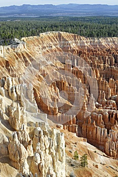 Amphittheater hoodoos as seen from Inspiration Point in Bryce Canyon National Park.