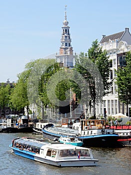 Amsterdam, Zuiderkerk, canal with canal houses and boats