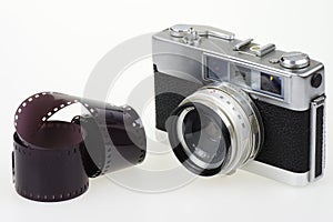 Analog camera and photographic film