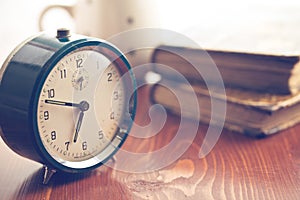 Analog retro alarm clock