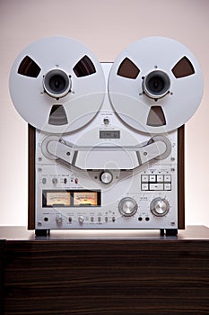 Analog Stereo Open Reel Tape Deck Recorder