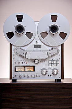 Analog Stereo Open Reel Tape Deck Recorder