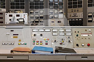 Analoge control panel