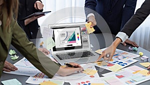 Analyst team use sticky note for creative brainstorm with BI data. Prodigy