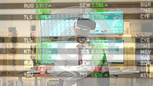 Analyst uses VR to analyze stock market