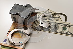 Analyze Investment of real estate. Home Inspector.
