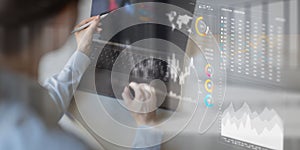 Analyzing Financial Data Trends with Interactive Digital Visualization Tools