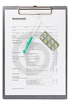 Anamnesis form on the clipboard