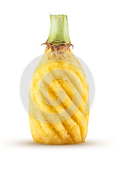 Ananas Victoria Ã  maturitÃ© entier et Ã©pluchÃ© sur fond blanc