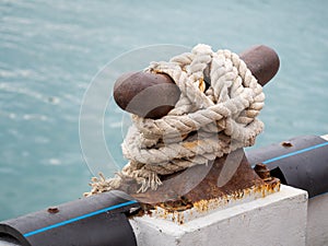 Anchor ropes and steel poles for tying the rope .