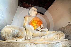 The ancient Buddha over 500 years