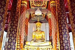The ancient Buddha over 500 years