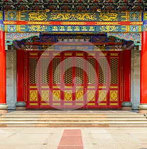 Ancient door and traditional Chinese Temple building