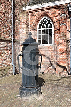 Ancient double water pump, Leeuwarden