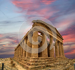 Ancient Greek temple of Concordia (V-VI century BC), Valley of the Temples, Agrigento, Sicily