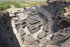 Grotta antico hindi la roccia tempio 