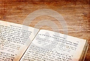 Ancient Jewish prayer book pic.