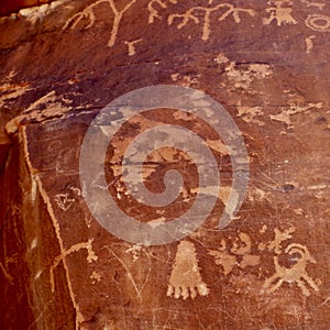 Ancient Petroglyphs, Valley of Fire State Park, Nevada, USA